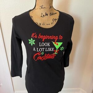 🎄5/$25🎄Kiwi Fresh Its Beginning To Looke A Lot Like Cocktails Top- SP‎